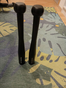 Prodám posilovací palice - Clubbel Truesteel 3 kg (2 kusy)