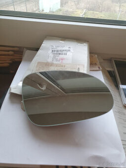 zpětné zrcátko Golf plus , passat B6    5M0857522F