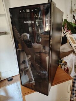 Vinotéka Model Philco PW 12 KF
