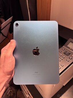 iPad 10. generace 64 GB s Magic Keyboard Folio