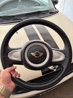 Kožený volant pro Mini Cooper R56, R55 atd. včetně airbagu