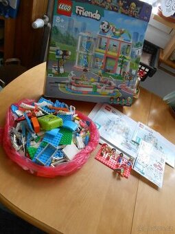LEGO FRIENDS  - 5 postaviček - zachovalé