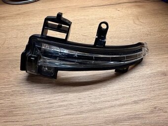 Originál směrový led blikač Superb 3