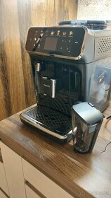 Kávovar Philips Lattego 5400 úplně nový