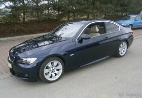 BMW 330i, Coupe, M paket, Steptronic, pádla, N52B30