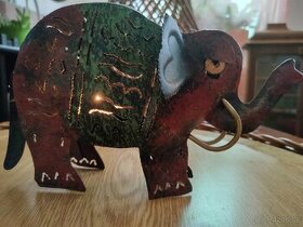 Kovový svícen " slon"