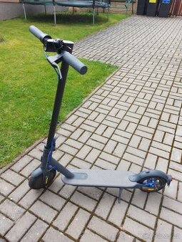 Koloběžka elektrická Xiaomi Mi Electric Scooter 3
