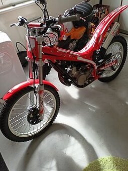 Trial motorka - 1