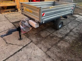 Sklopná vlečka, přívěs 1,5t s elektropohonen