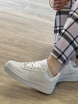 Botky Nike Air Force 1