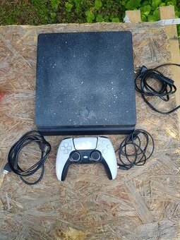 Playstation 4 čtěte popis