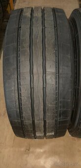 Nákladní pneu 385/55R22,5 vodící