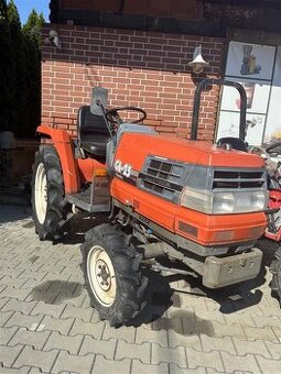 Japonský malotraktor Kubota GL-23, 23 koní