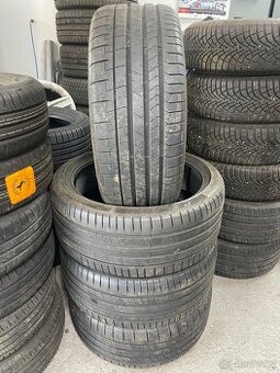 Letní pneu 255 35 20 Pirelli