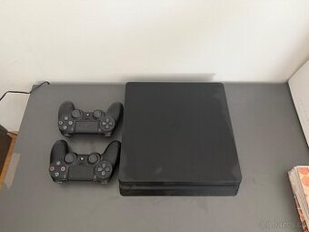 Playstation 4 slim 500GB + 2x Ovladač