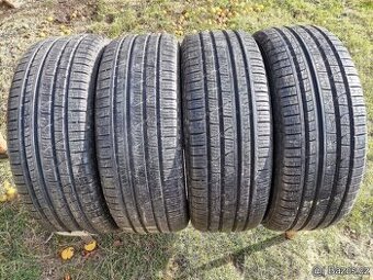 235/55/19 celorocni pneu PIRELLI 235 55 19