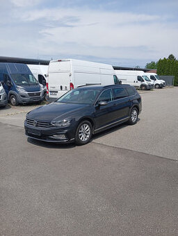VW PASSAT B8 RLINE , ACC,NAVI,KAMERA,TAŽNÉ,atd