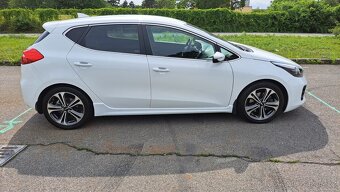 Kia Ceed 1.6 GT line, jen 65tkm, 2x alu, 1. majitel, TOP