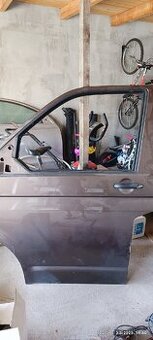 VW T5.1 - přední levé a pravé dveře a jiné - 1