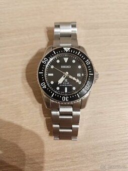 Solární hodinky Seiko SNE573P1