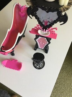 Doplňky koupelna pro panenky Monster High
