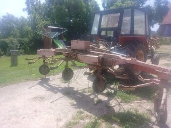 Prodám obraceč sena za traktor