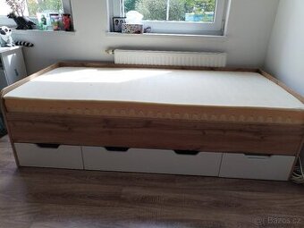 Jednolůžková postel s úložným prostorem