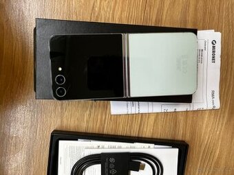 samsung Z flip 5 ,512 GB po reklamaci a pouzdro nepoužité