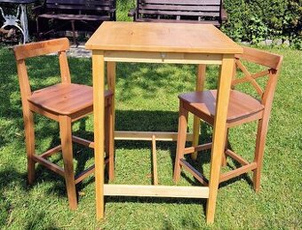 Dřevěný vyšší stůl a 2 barové židle IKEA antik