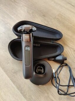 Holicí strojek Philips S8000