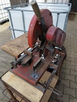 Kotoučová pila, stolní pila