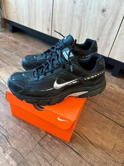 Pánské tenisky značky Nike Initiator