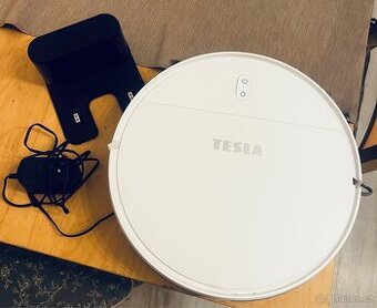 Tesla robo star IQ 100