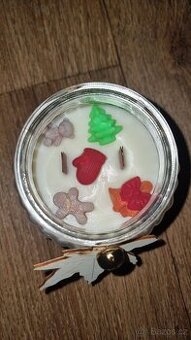 Ručně vyráběná svíčka