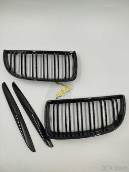 Černé ledvinky grill BMW E90 e91 e92 lesklá černá nové