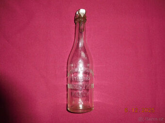 láhev od sodovky