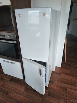 Lednička s mrazákem BEKO