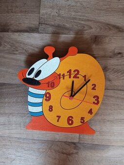Dětské dřevěné hodiny