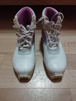 boty na běžky Salomon vel.36, délka stélky 23 cm