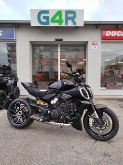 Ducati Diavel V4, 1. MAJITEL, ČR, TOVÁRNÍ ZÁRUKA, AKRAPOVIČ