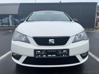 Seat ibiza 1.4i 63KW R.v.2014  1. MAJITEL NOVÁ STK  2 X KOLA