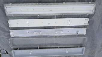 Prodám prachuodolné stropní svítidlo 2 x 36w, 120 cm, víces