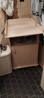 Přebalovací pult/komoda