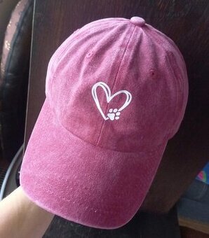 Kšiltovka pro milovníky psů