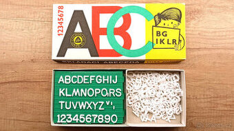 Retro plastová skládací abeceda