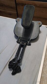 Sedátko ke kočárku