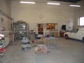 Prodam halu 190m2+kancelare 40m2