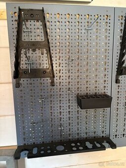 Děrovaná stěna Küpper,nástěnný držák nářadí,plus doplňky