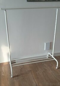 Šatní stojan Ikea