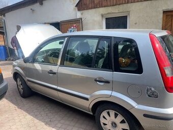 Ford Fusion 1.4.59Kw benzín